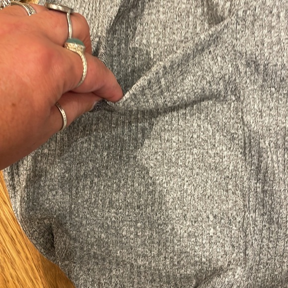 XS LOFT long gray cardigan sweater with 2 pockets. - Picture 5 of 5